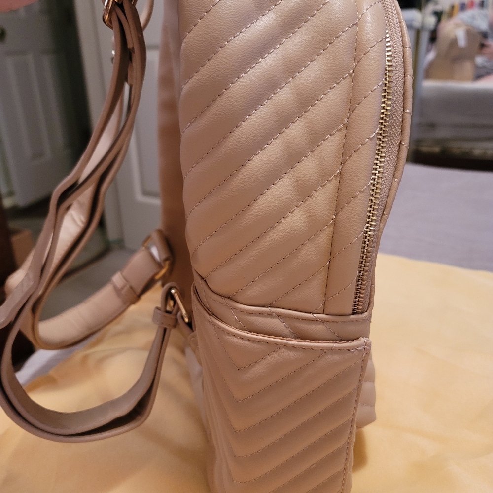 Daisy Rose Backpack - Picture 7 of 8